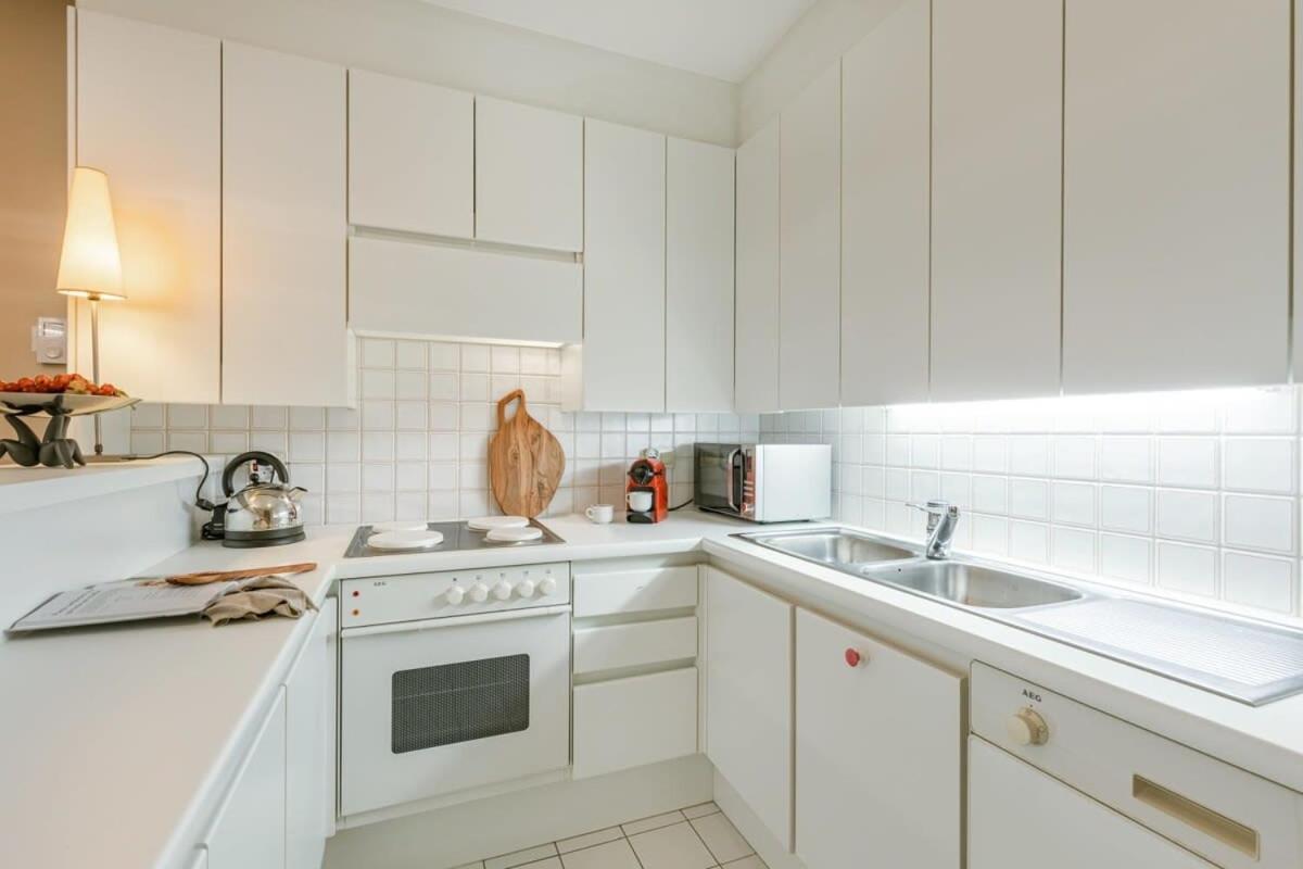 Huswell - Authentic Apartment With Terraces And Parking Кнокке-Хейст Экстерьер фото
